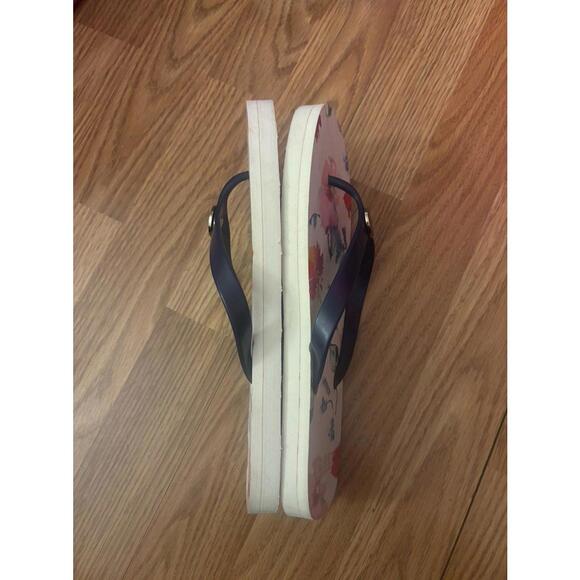 Lauren Ralph Lauren Floral Flip Flops Size 10 - Picture 4 of 4